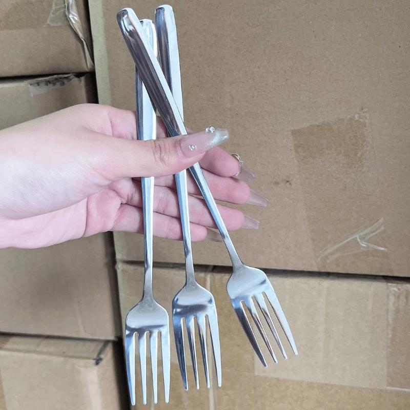 1pc Modern Stylish Durable Stainless Steel Dining Fork with Thick Long Handle for Salad & Fruit | Household Tableware | Universal Use