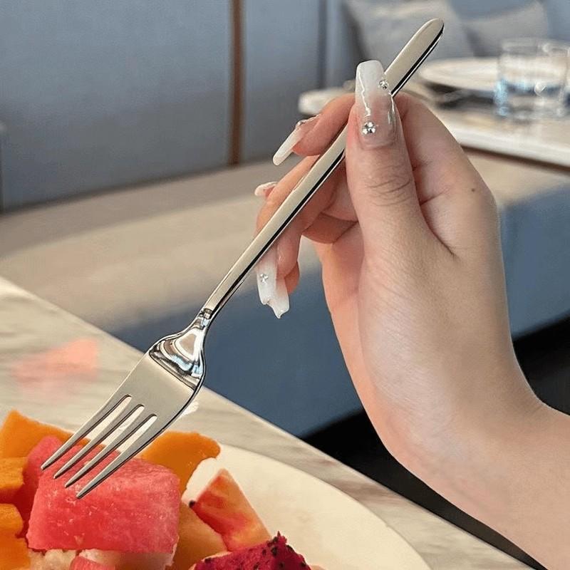 1pc Modern Stylish Durable Stainless Steel Dining Fork with Thick Long Handle for Salad & Fruit | Household Tableware | Universal Use